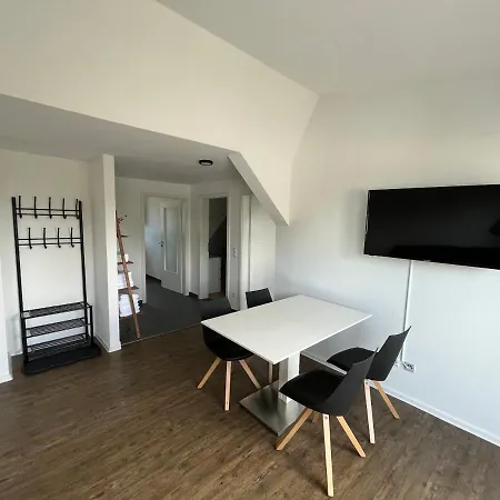 Premium 75qm 3 Kueche, Balkon, Smart Tv, Wifi * Aalen