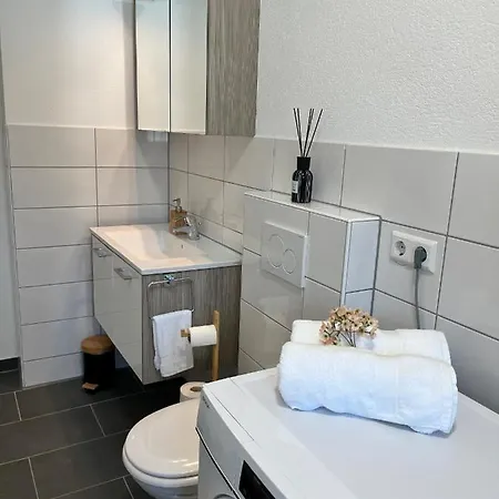 Premium 75qm 3 Kueche, Balkon, Smart Tv, Wifi